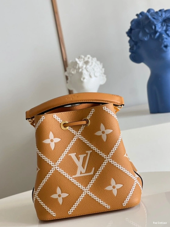 Rep ladies BB LOUIS NÉONOÉ VUITTON 0802